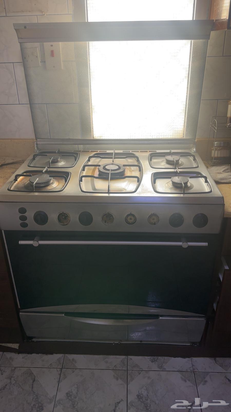 فرن للبيع ونظيف64445811438721111