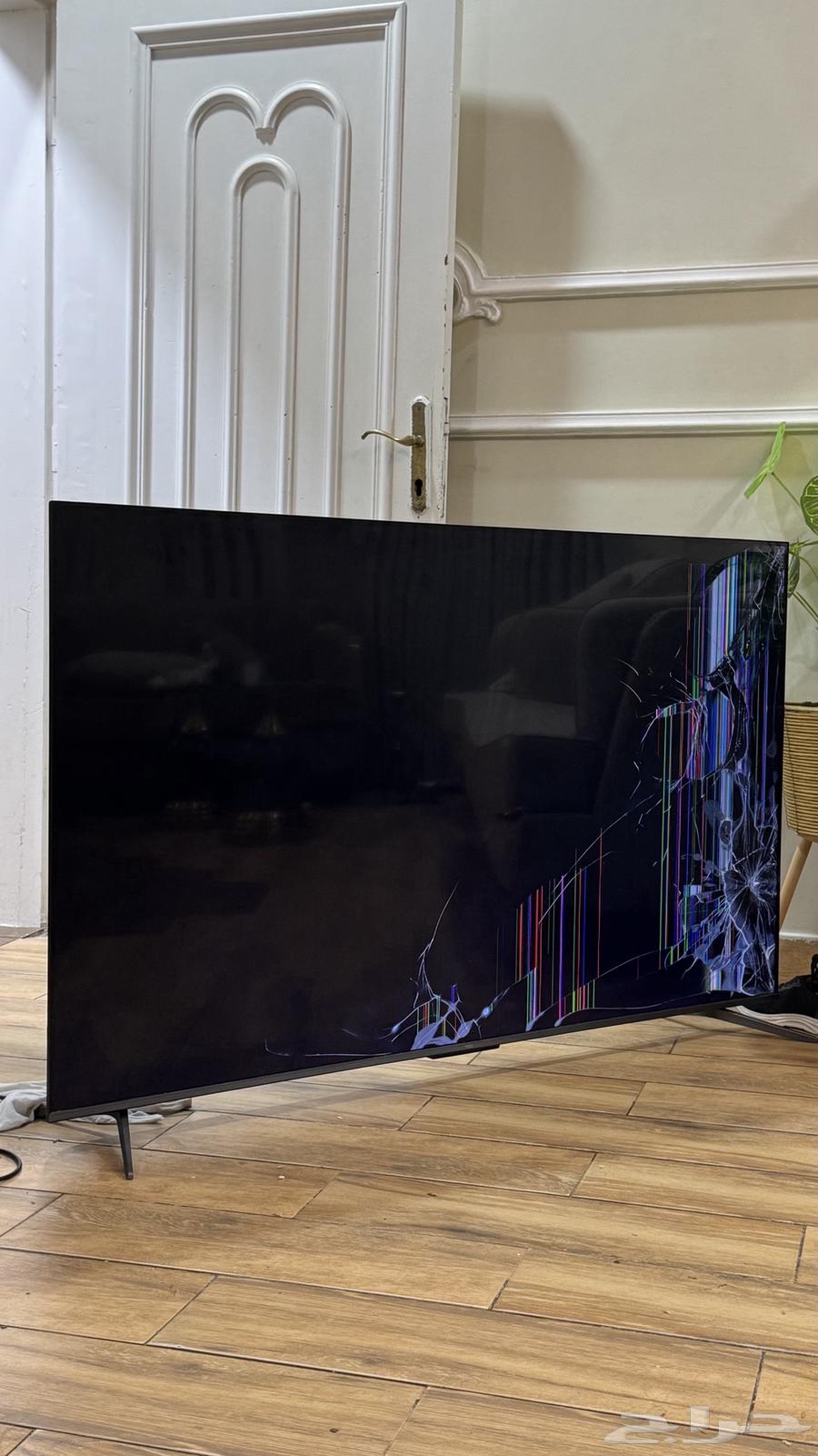 شاشة Tcl 65 بوصة مكسورة للبيع جدة64446456893059113