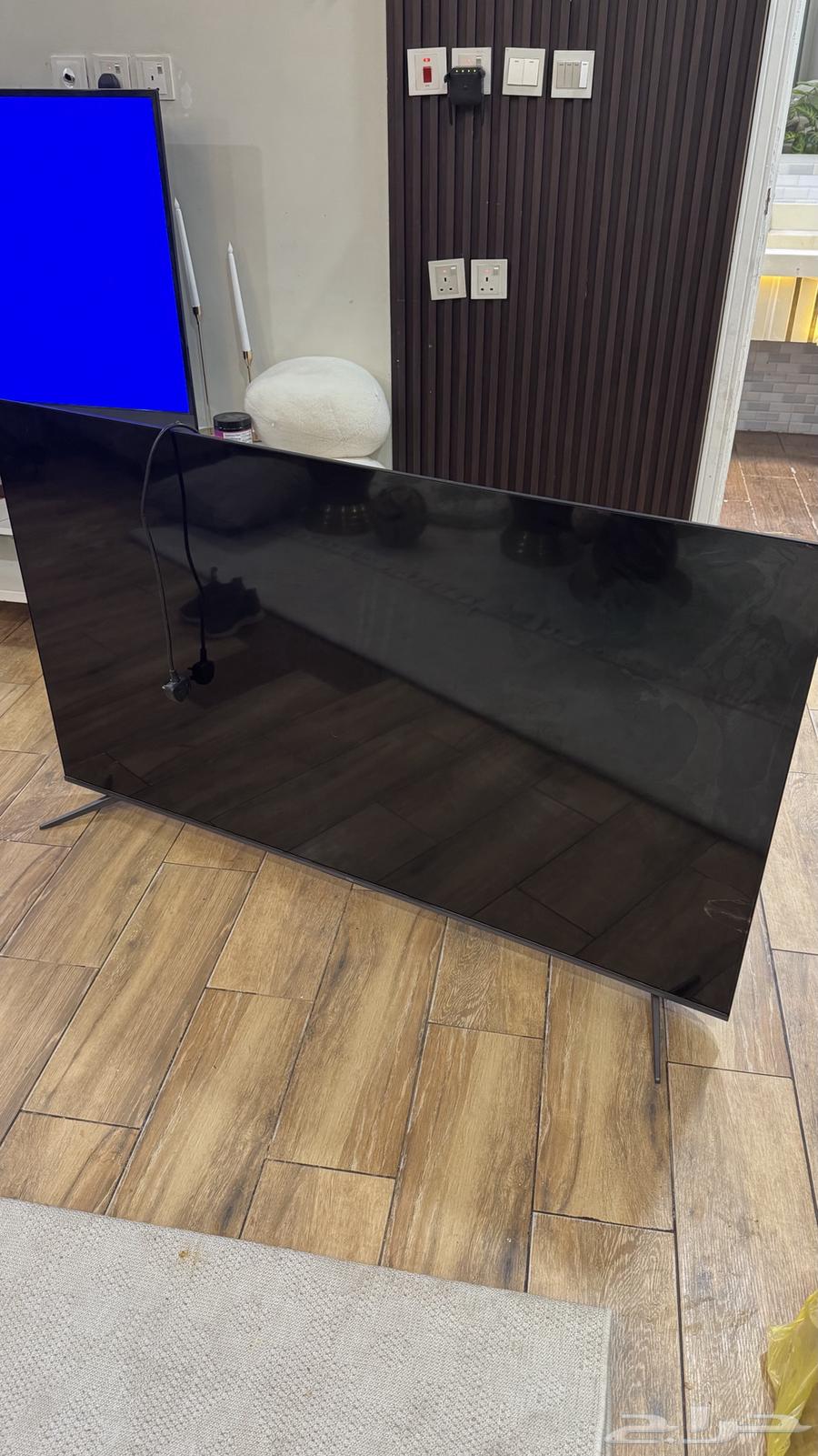شاشة Tcl 65 بوصة مكسورة للبيع جدة64446456893059110