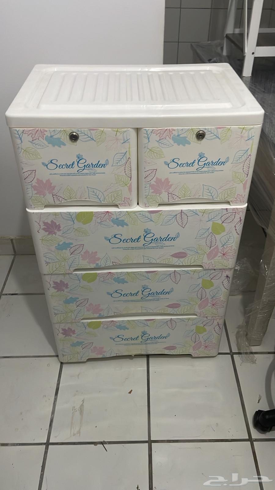 كرسي هزاز  طاولة تلفزيون64444660683906114