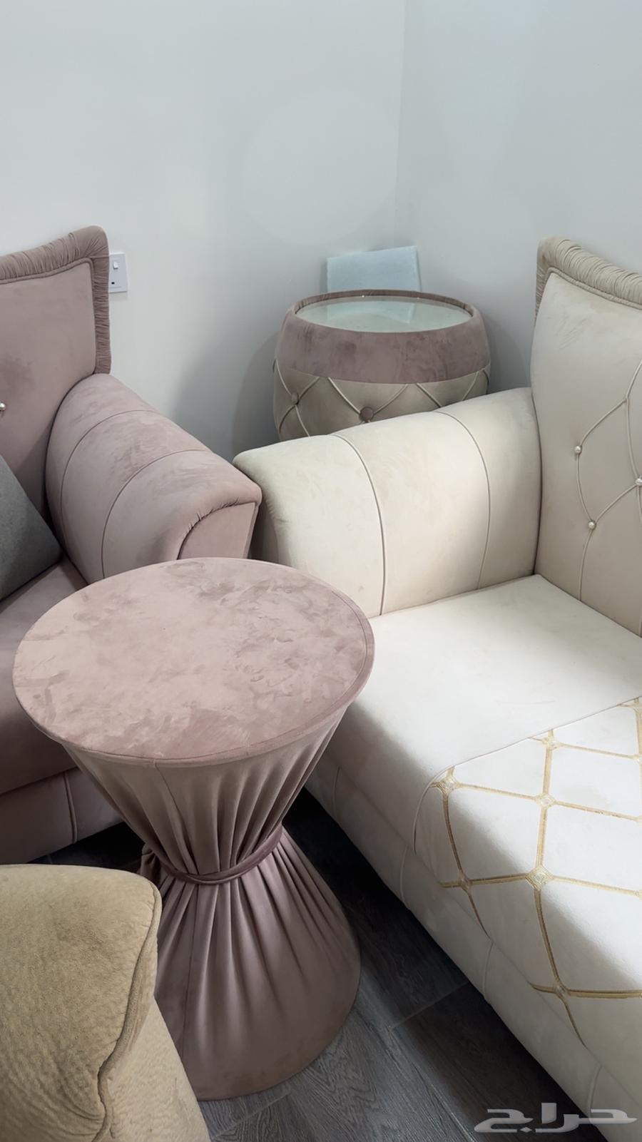 Sofa64447508153602113