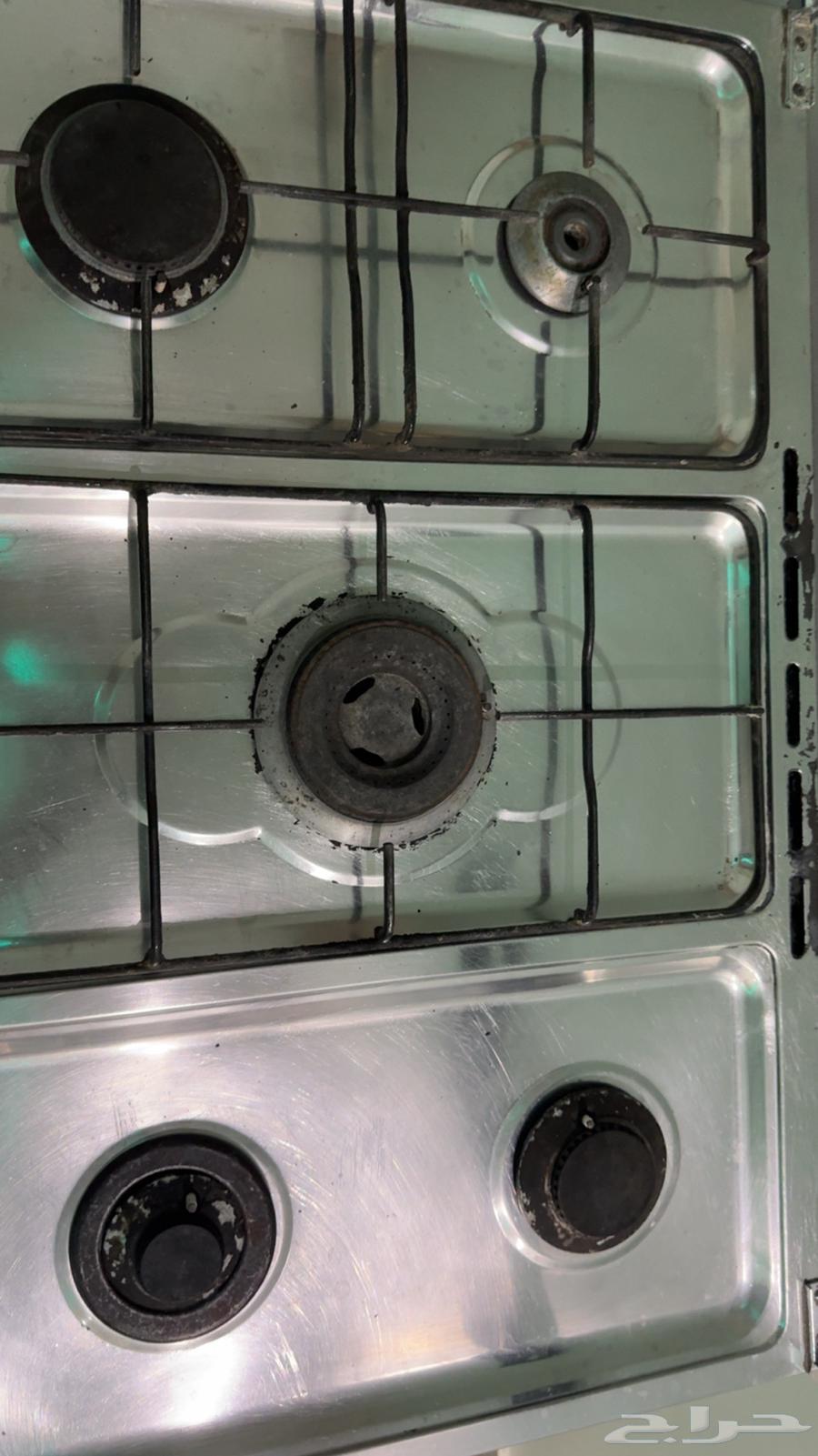 فرن من الأفران القديمه الاصليه ويحتاج بعض التغيرات64447732262658111
