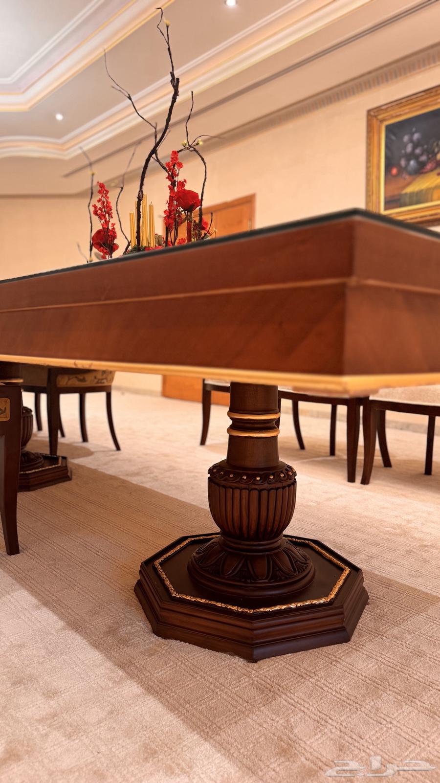 طاولة طعام خشب زان نيو كلاسيك مع البوفيه جديدة لم تستعمل64447163287042110