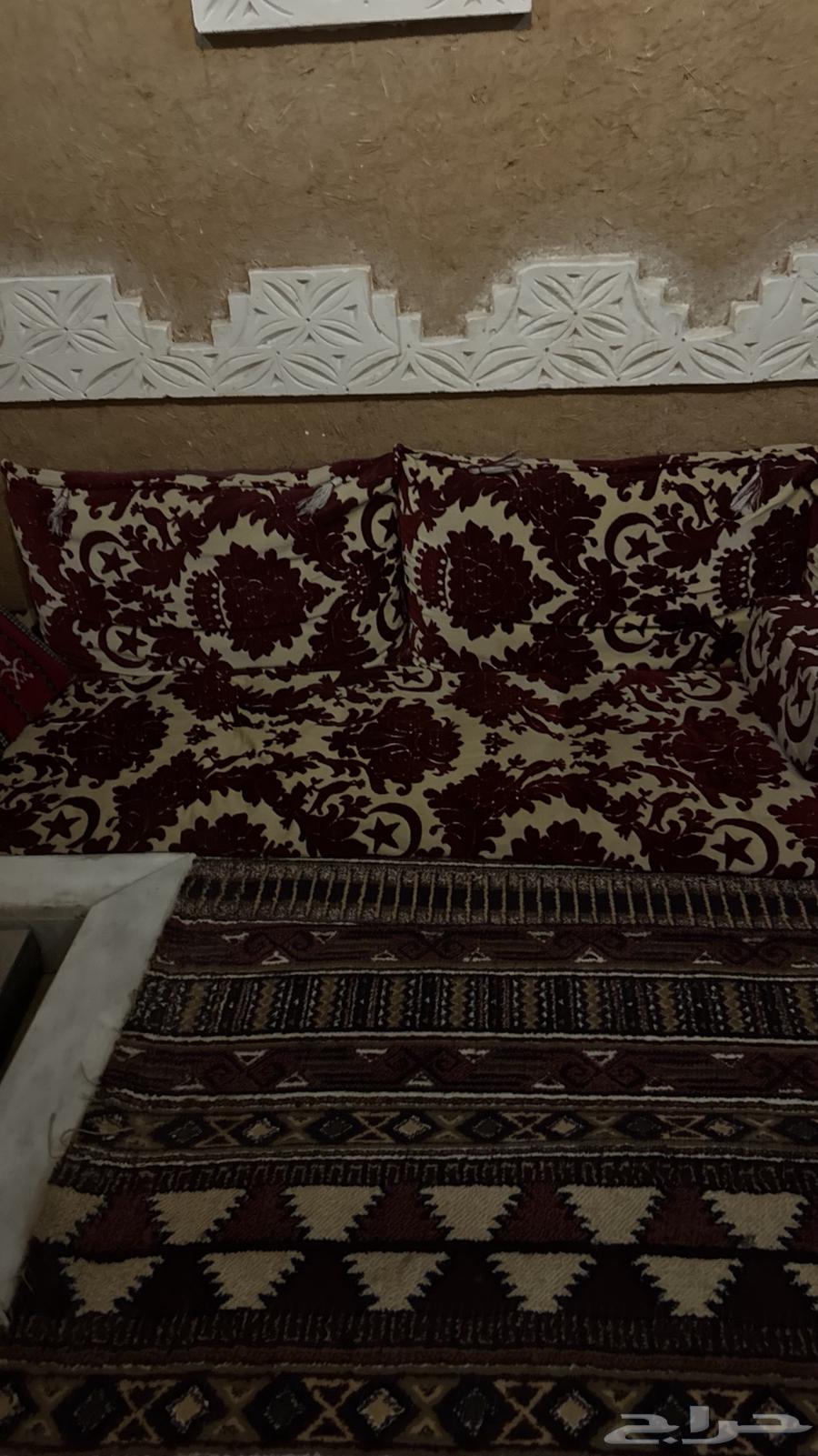 جلسة مشبه للبيع ابو طير تراثيه نظيفه64445377820931112