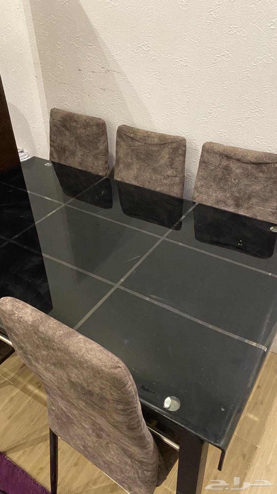 Dining table64449557320449111