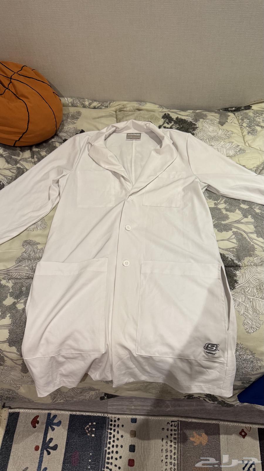 سكراب و لاب كوت سكتشرز ( اللون كحلي ) شبة جديد64445906000641114