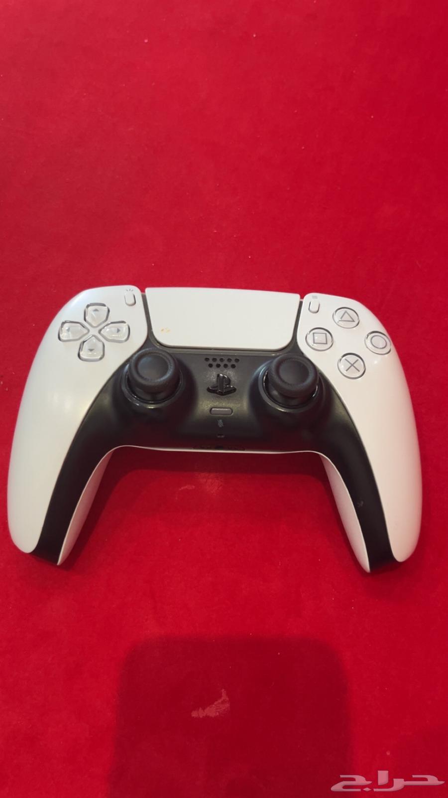 Sony Five with PS5 Controller64445811498755111