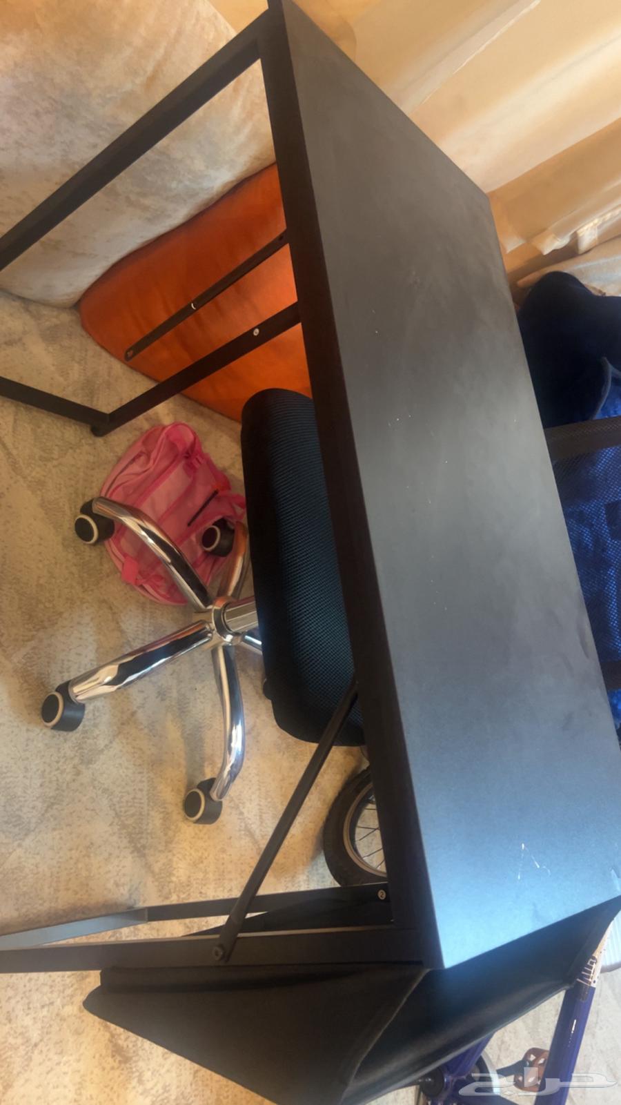 طاوله وكرسي للبيع64442898052866110