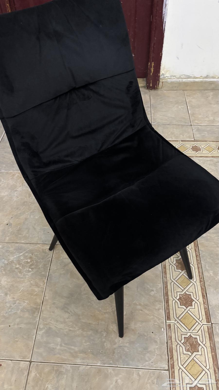 Tables and chairs for sale, large quantity available, contact privately64449341520131110