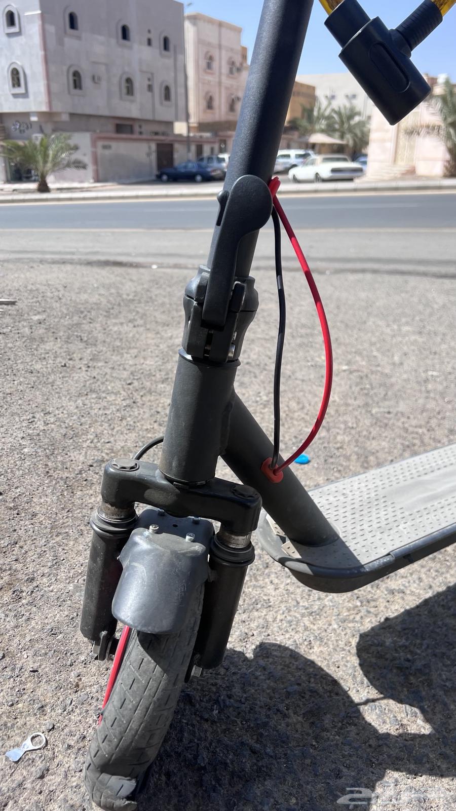 سكوتر واقف مساعدات للبيع64445553867011112