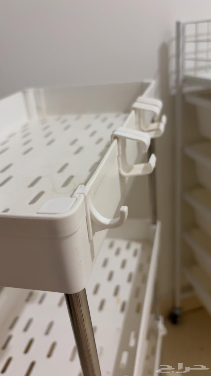 Install an organized cabinet64443990089601113