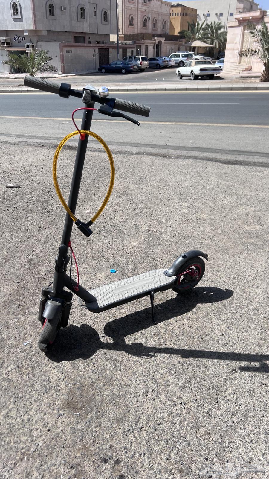 سكوتر واقف مساعدات للبيع64445553867011110