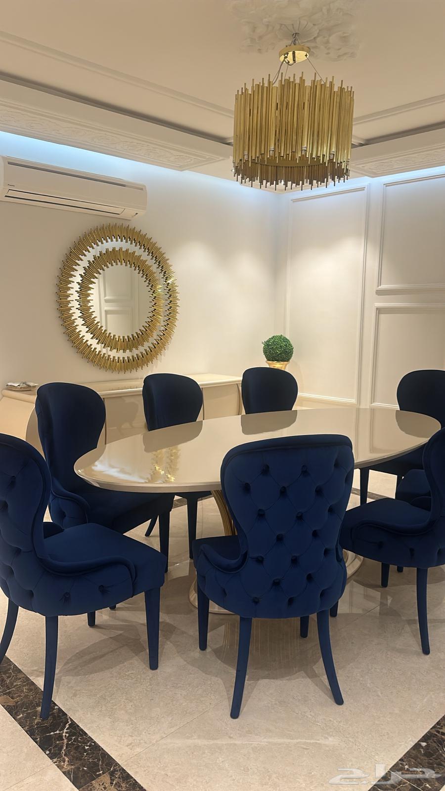 New sofa set never used with dining set from Casa Vicensa Jeddah Al Rawdah64442597538945111