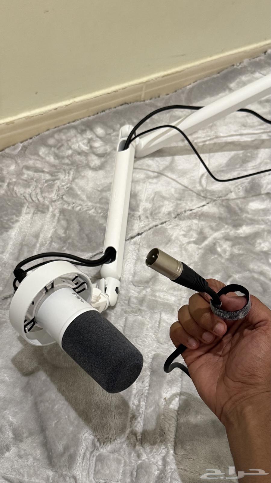 External Microphone Broken Stand64448129651074114