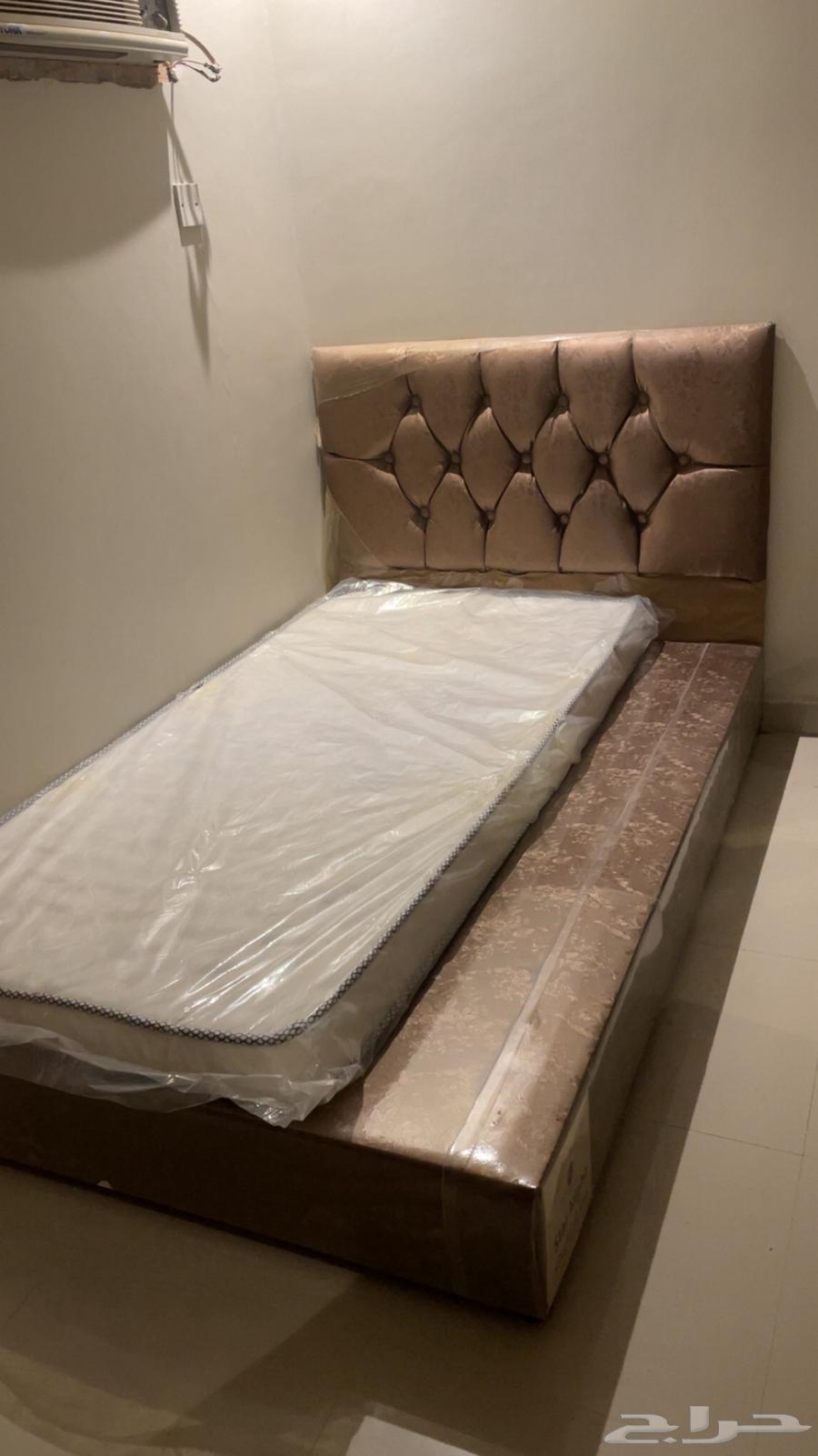 كنب للبيع  سرير   مرتبه64447851295105111