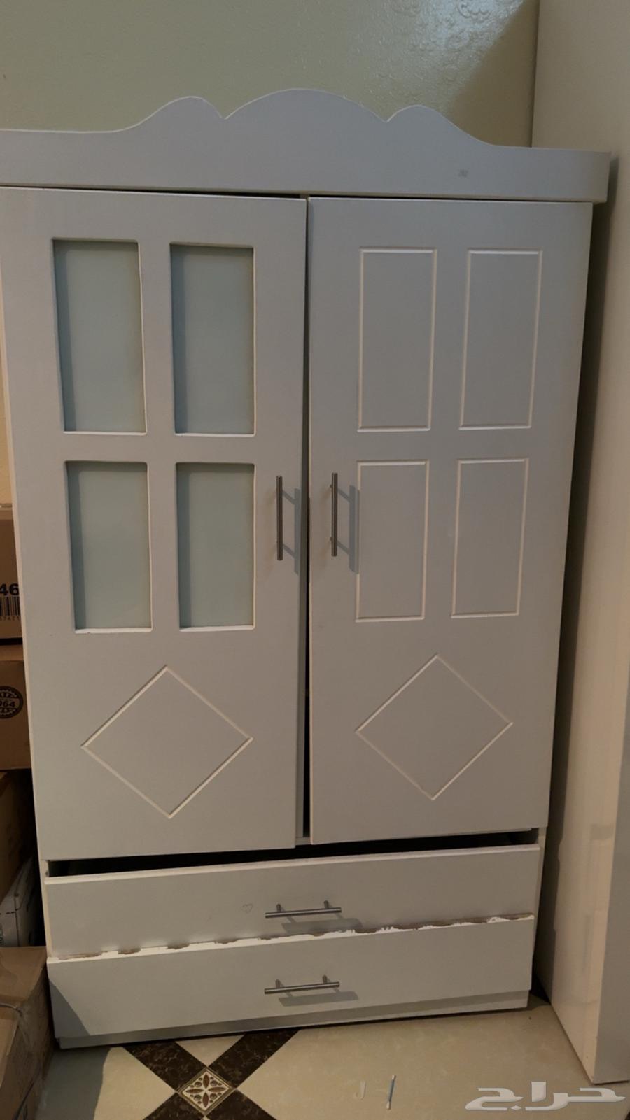 دولاب صغير للبيع بحالة جيدة64445771031809110