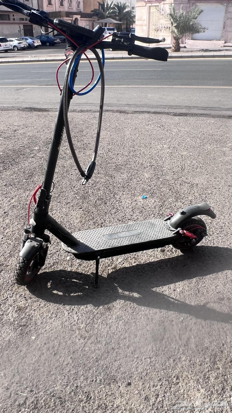 سكوتر واقف برو ماكس64448900373891110
