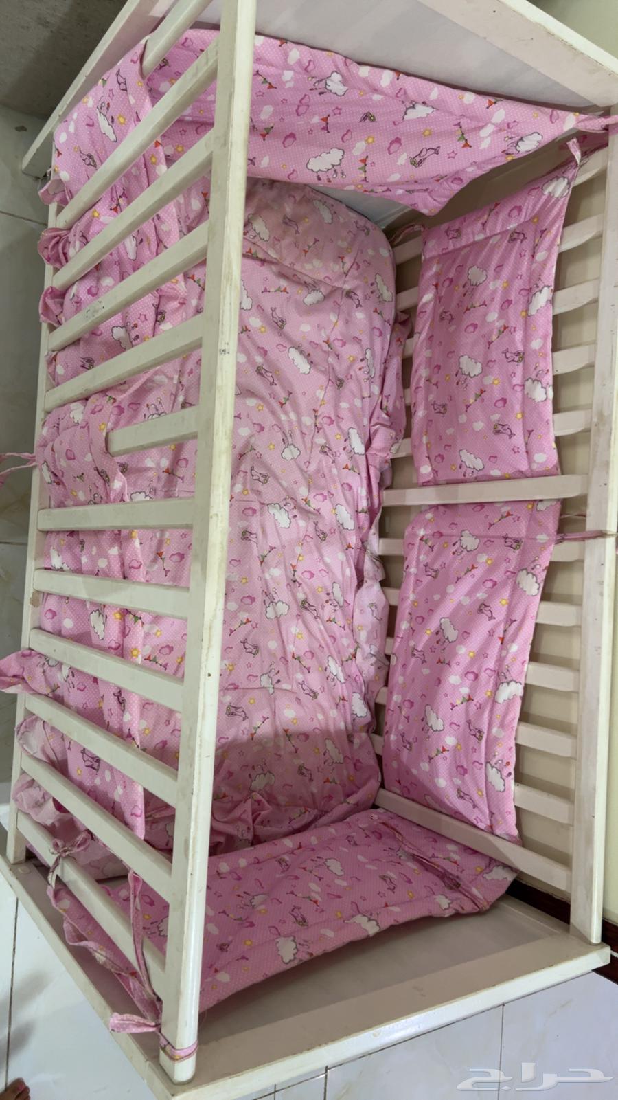 سرير اطفال للبيع64446896160899110