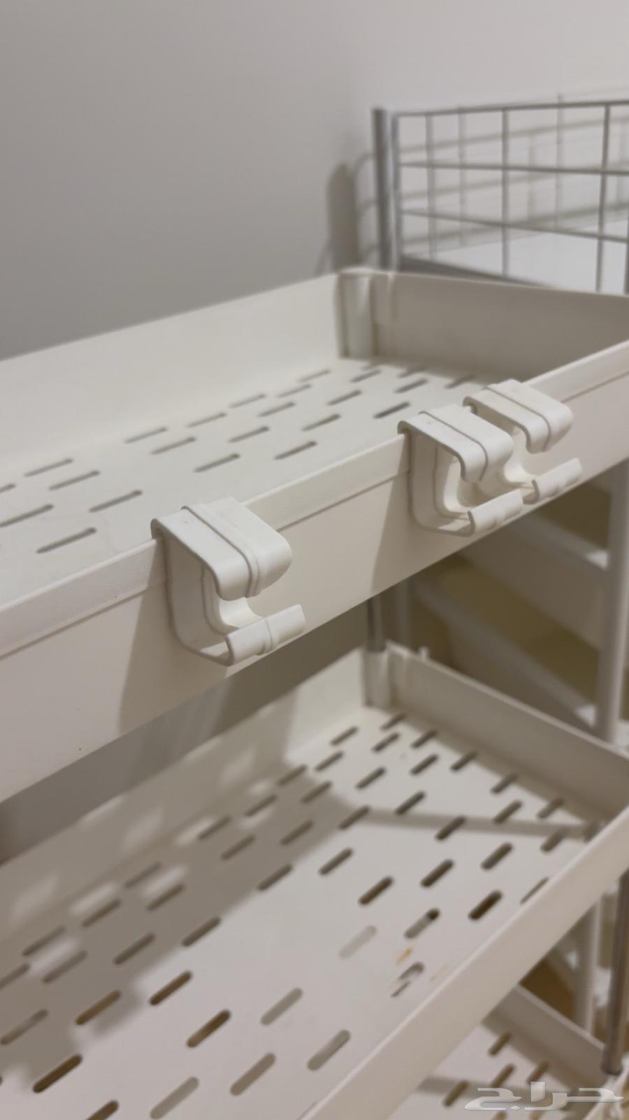 Install an organized cabinet64443990089601112