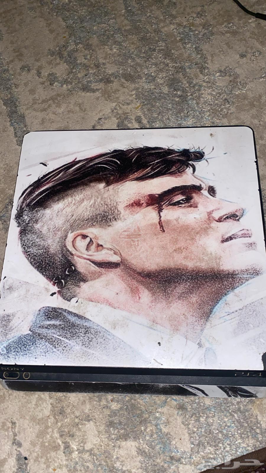 Sony 4 and FIFA 25, two hands without any problems, the device is clean64448860084610110