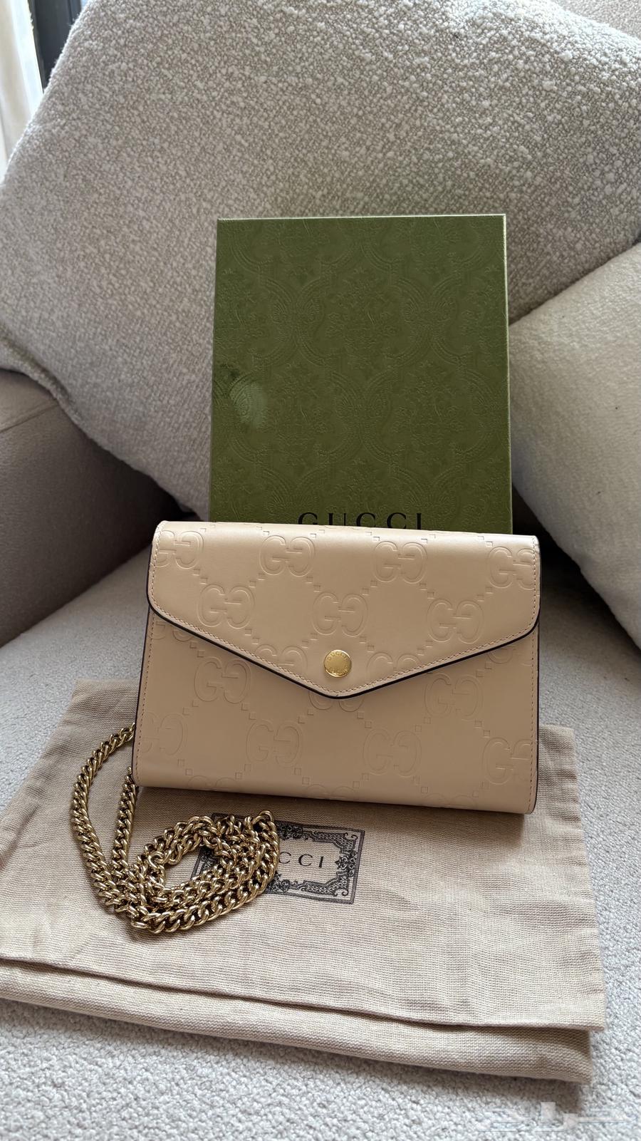 شنطة قوتشي (والت اون تشين)64447891228674112