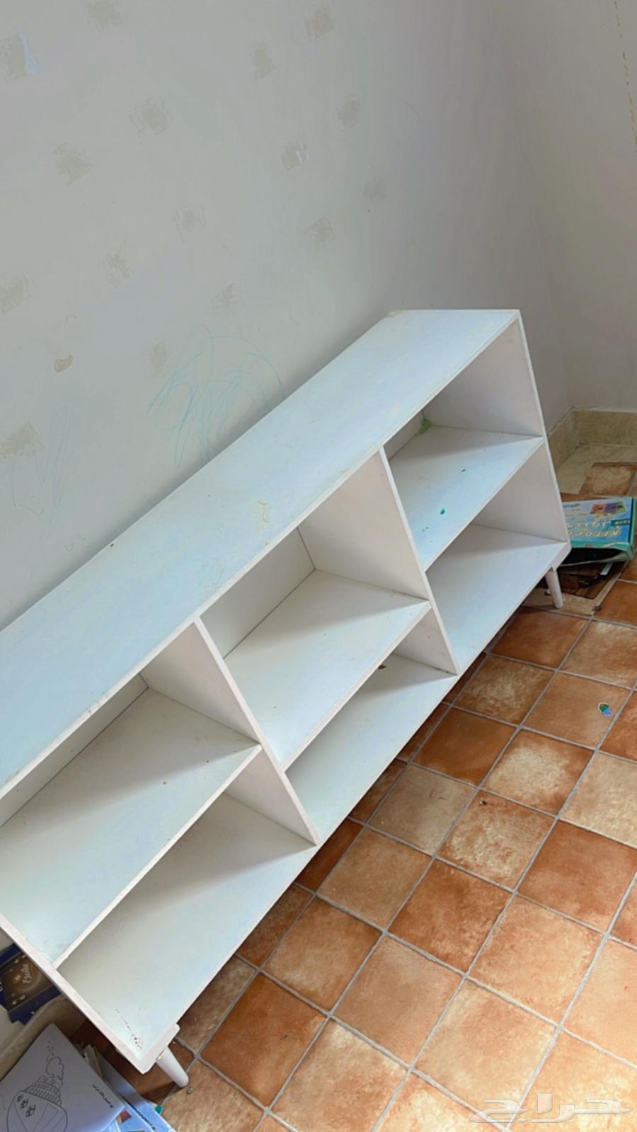 Bookshelf for books64448860044290111