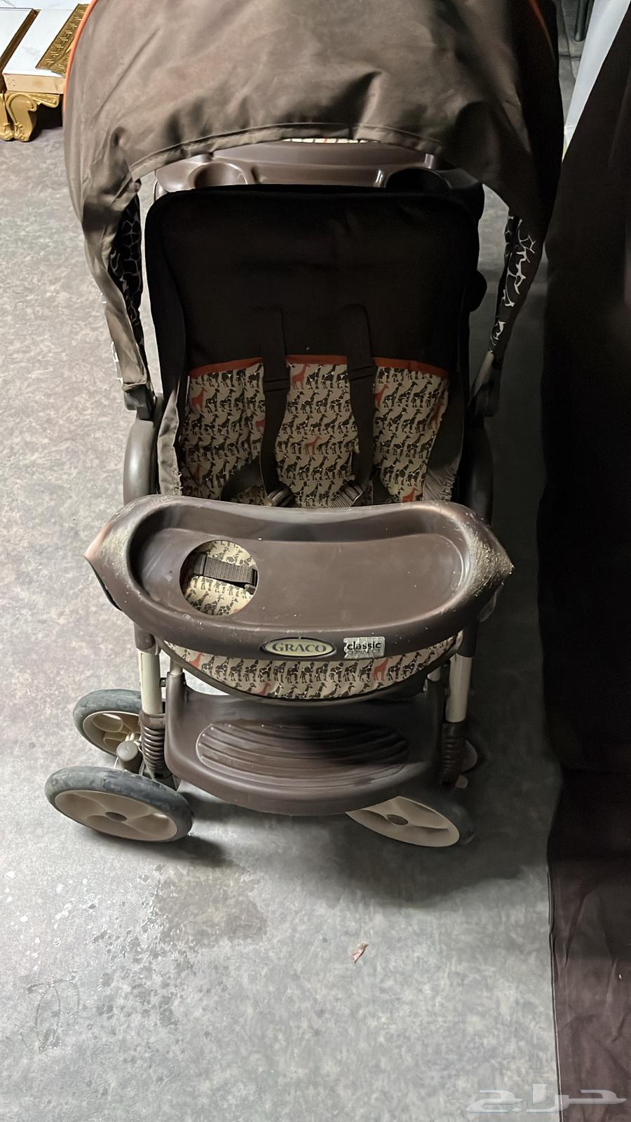 عربيةاطفال حقت ثنين شبه الجديده للبيع .64444539800577114