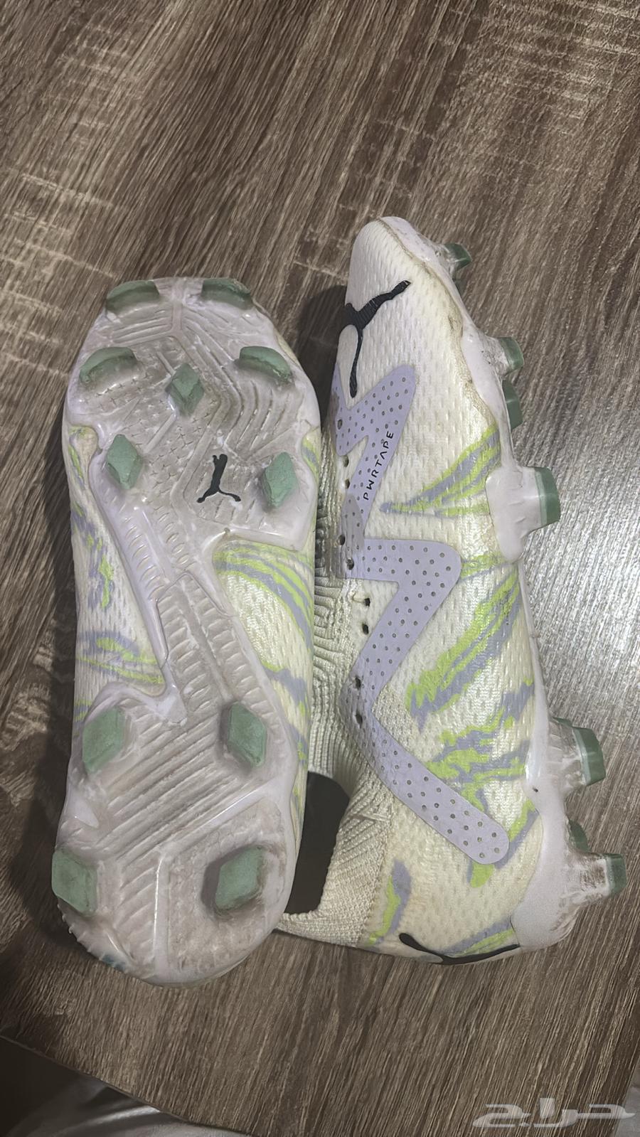 Puma size 38 soccer cleats64449087473537112