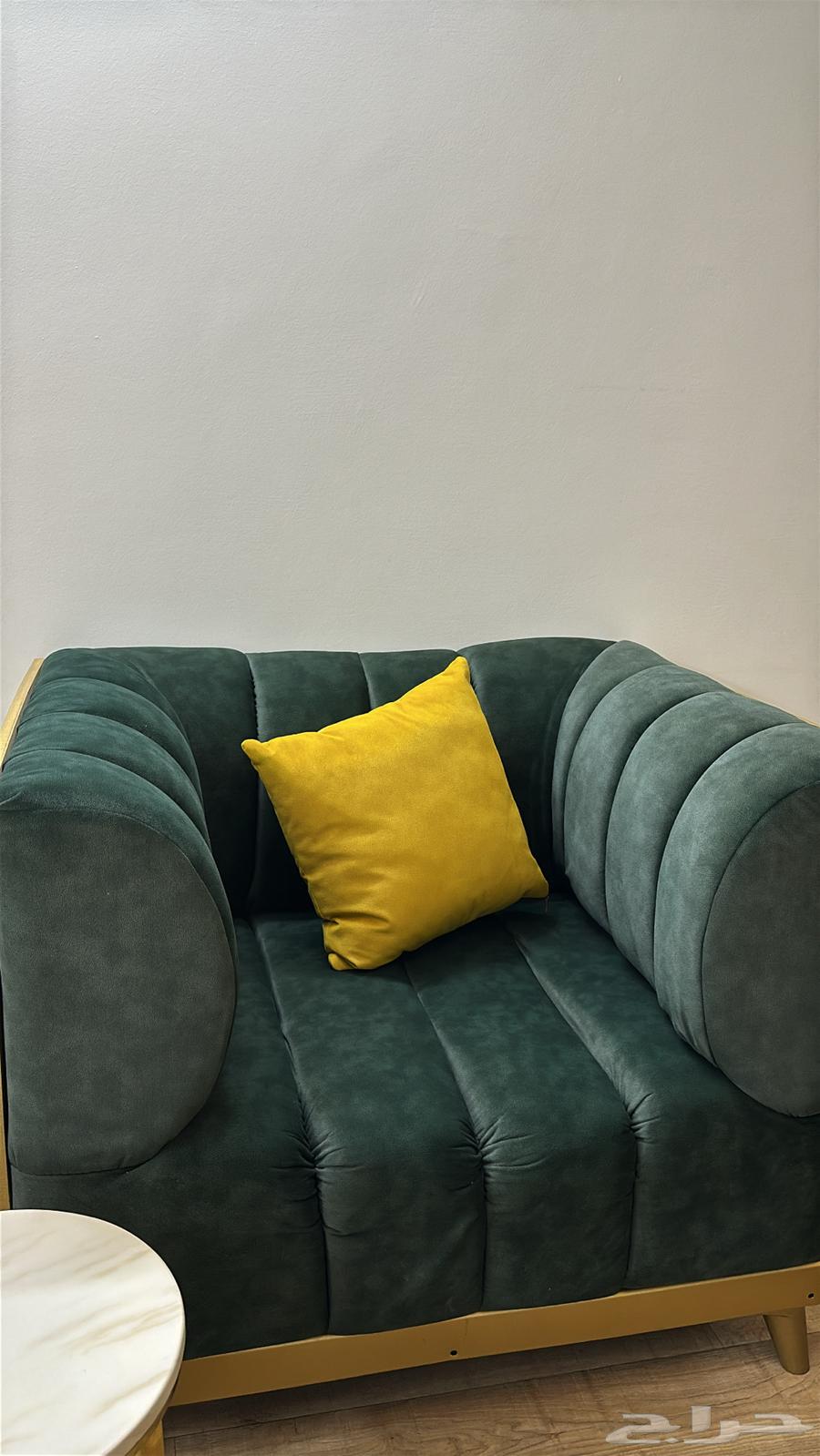 New sofa64444998241794112