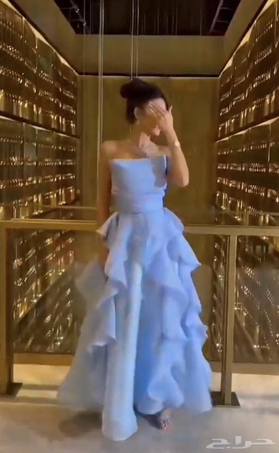 فستان سماوي مستعمل مره وحده مافيه اي قطع64447015792898110