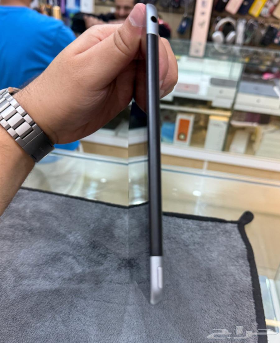 آيباد ايباد الجيل السادس يقبل القلم الإلكتروني للدراسة 12864444620486401113