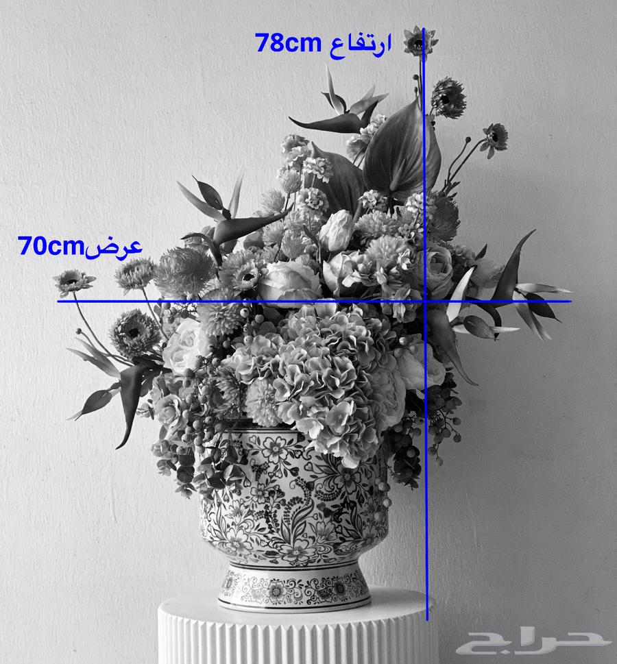 للبيع فازة ورد كبيره للفنادق او الواجهات64447508128515110