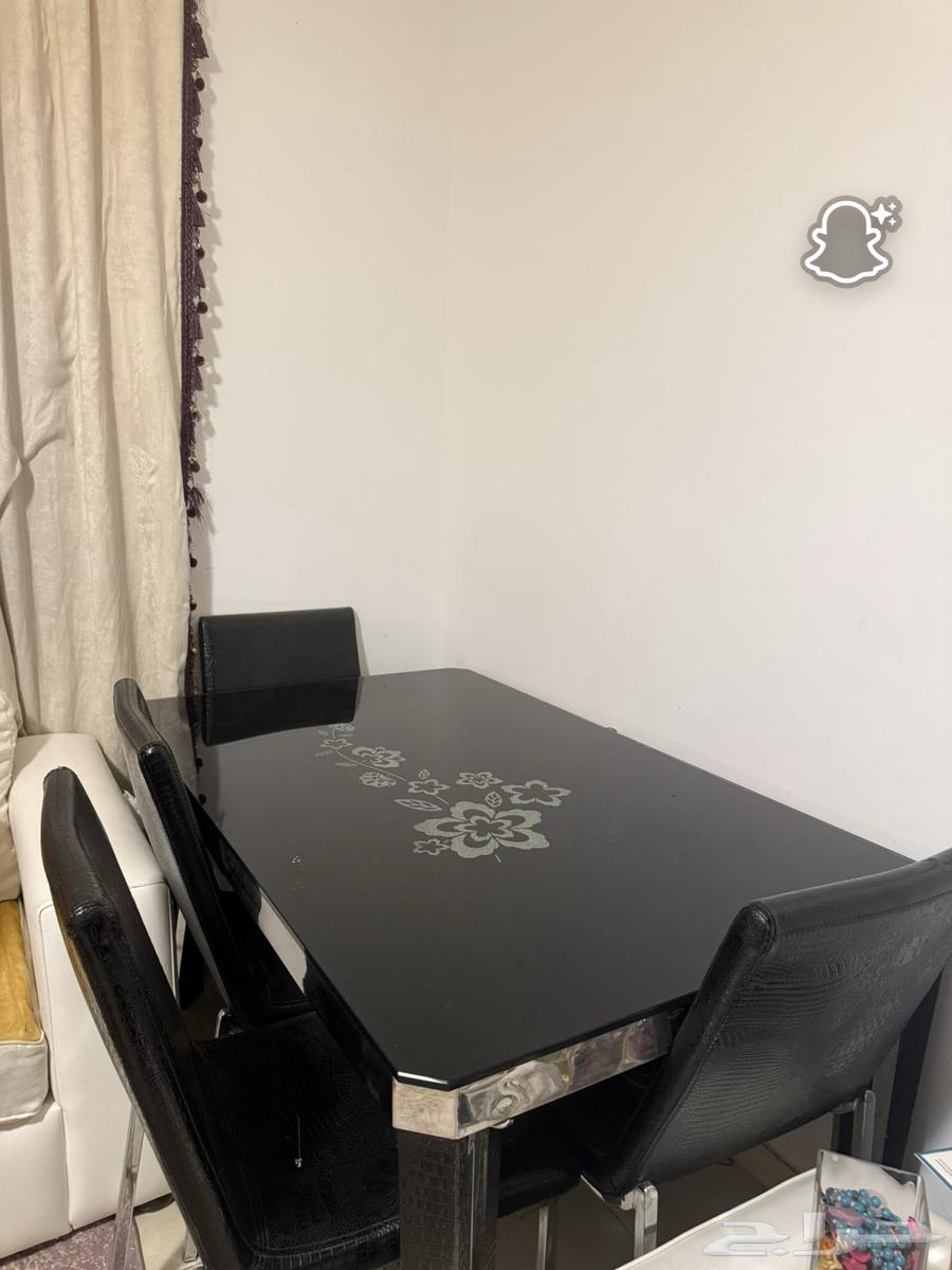 Dining table64443006722689110