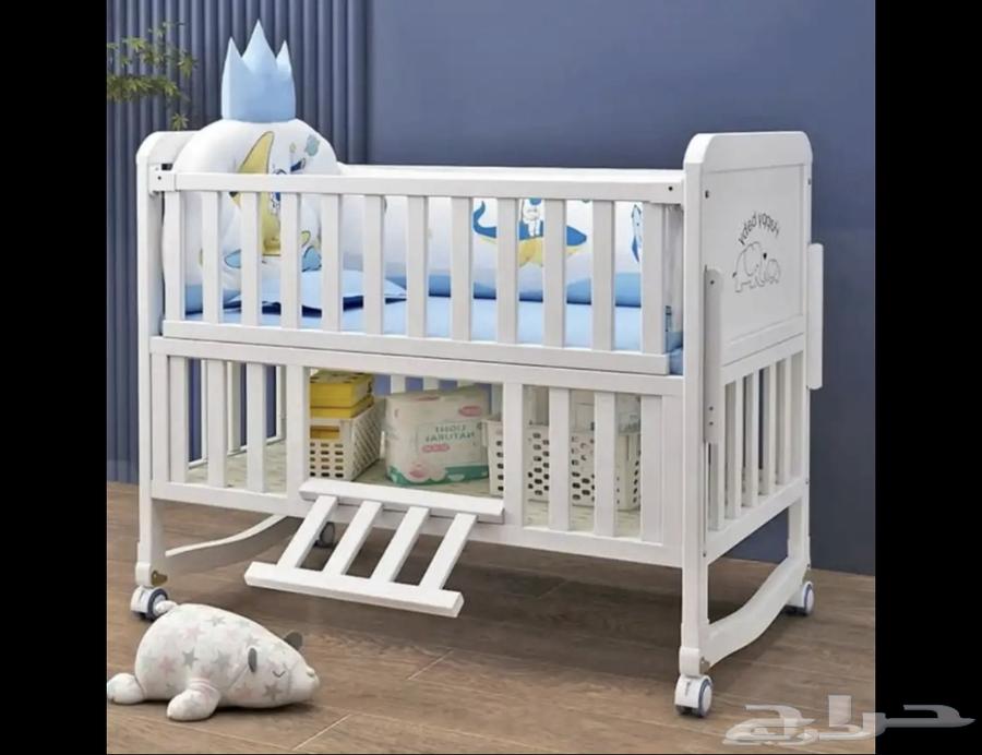 سرير اطفال متعدد الاستخدام ( شبه جديد )64443061085443110