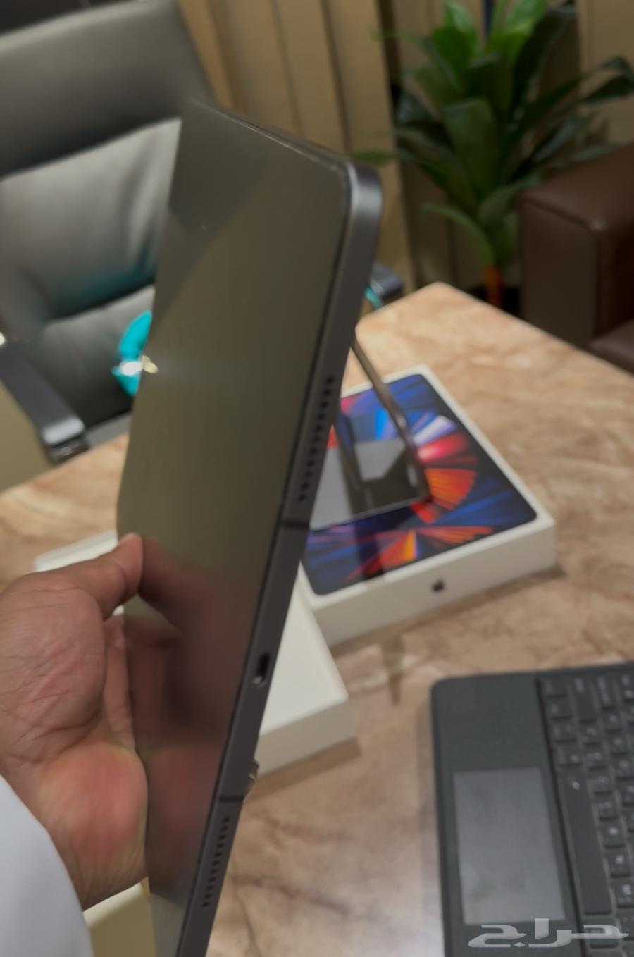 ايباد iPad Pro 12.9 بوصه 256 جيجا الجيل الخامس64448780307715110