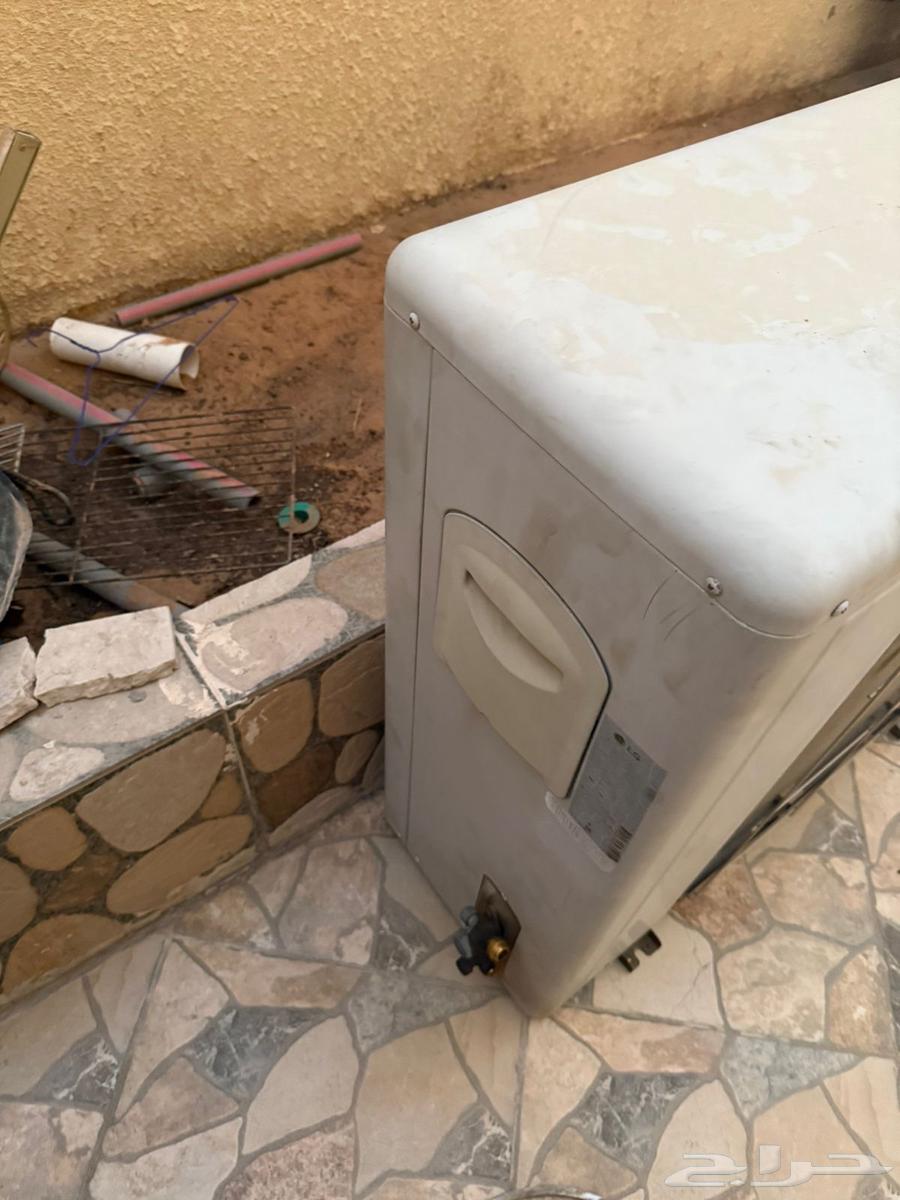 للبيع مكيف مستعمل LG 2 طن64447547607041112
