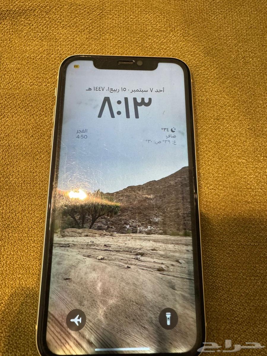 ايفون 11 ابيض64448341498883111