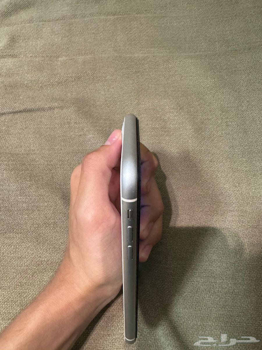 ايفون 11 ابيض64448341498883112
