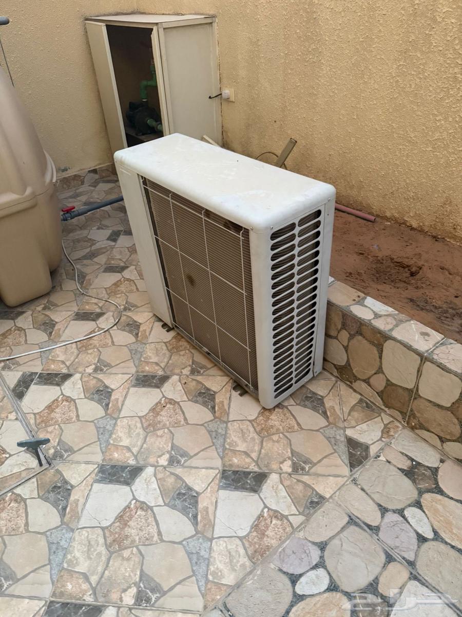 للبيع مكيف مستعمل LG 2 طن64447547607041110