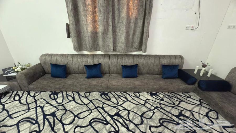 Floor seating64446883079811114