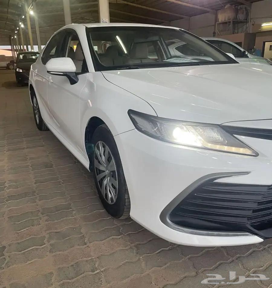 تويوتا كامري ستاندر بنزين موديل 2021 سعودي64609087402883111