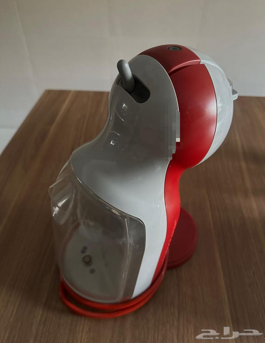 آلة قهوة دولتشي قوستو نظيفة جد ا   شبه جديدة64443682072449111