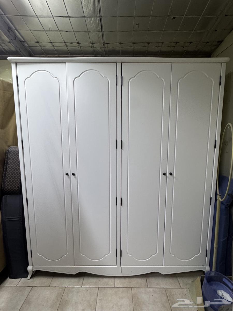 Wardrobe - Has two sections64444083767554110