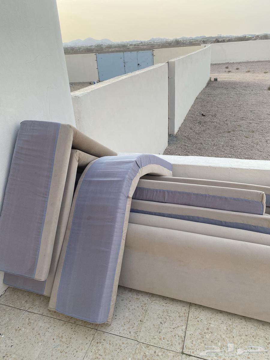 12-piece sofa cushions with three corners, in excellent and clean condition64448235471233112