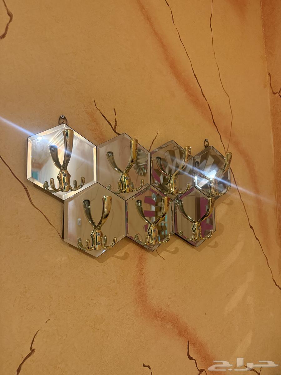 Mirrors with wall-mounted rack64442624643201111