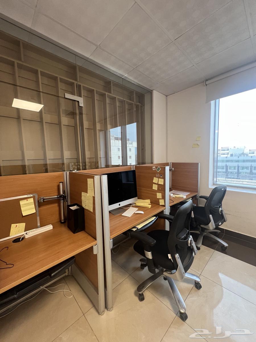 7 individual desktop tables with swivel chairs64445499617155111