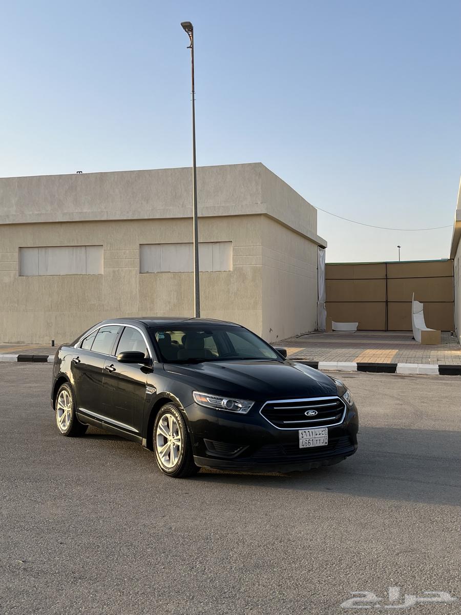 Ford Taurus Walkway 00 4 Slight Scratch, No Accident, Hit from Collision to Collision 201564611904777986111