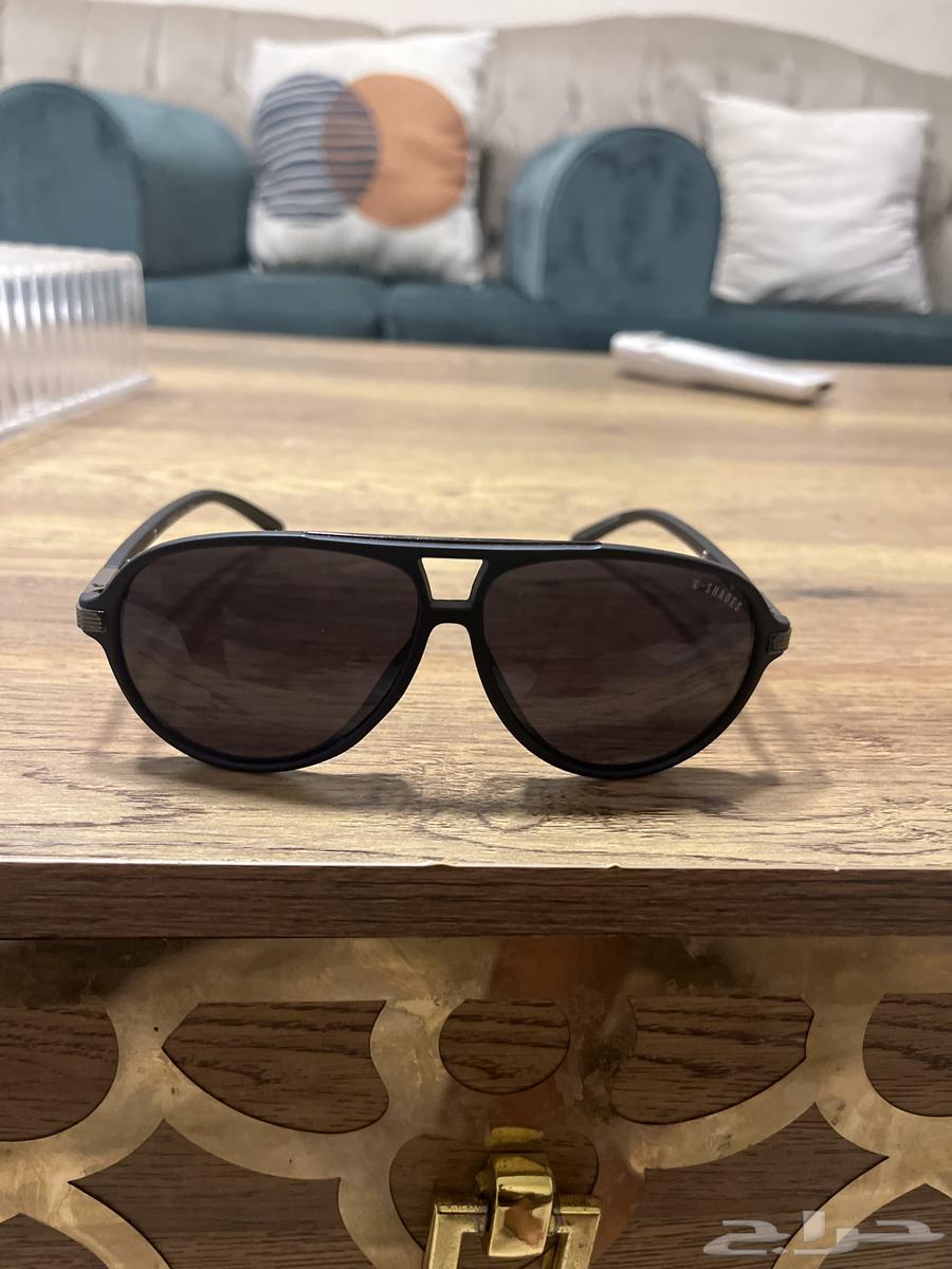 Binoculars64447639452931112