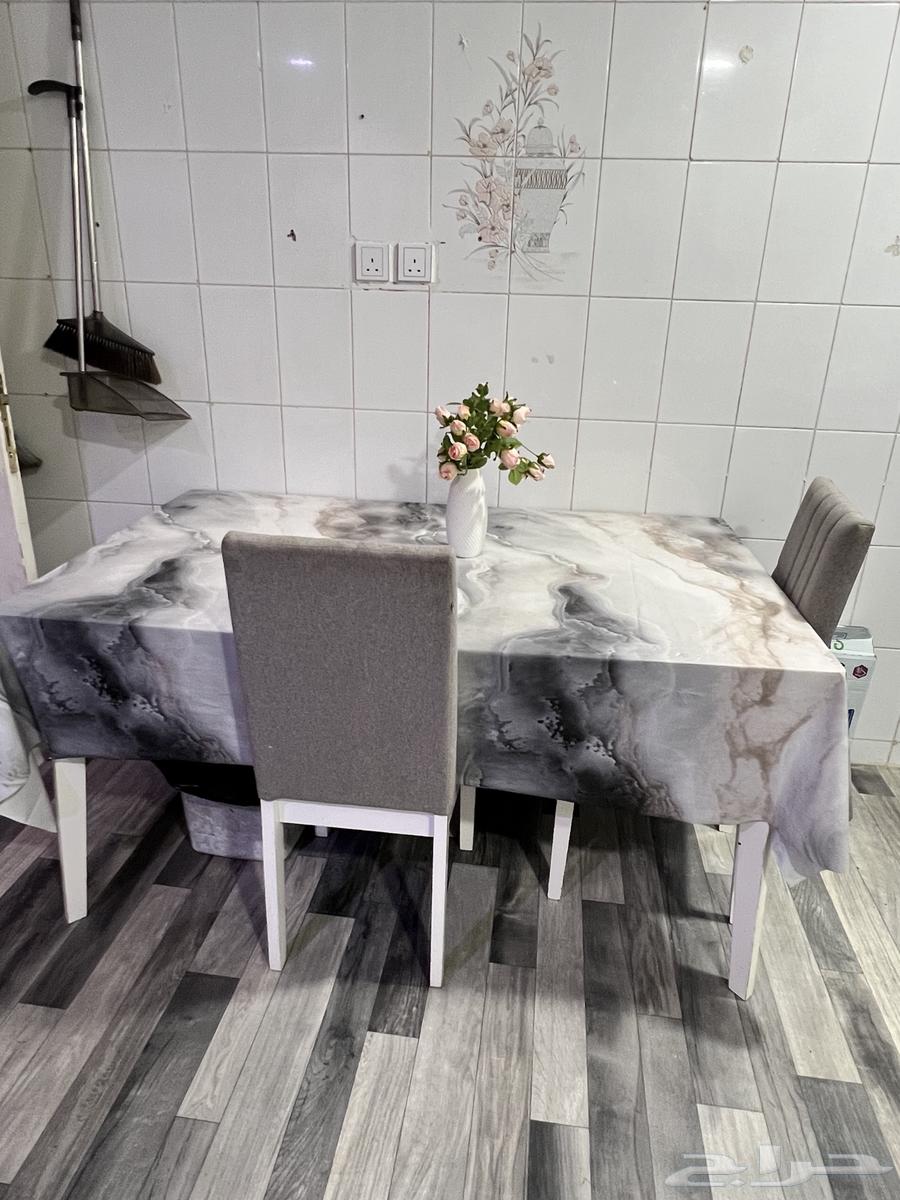 Dining table64442979646723111