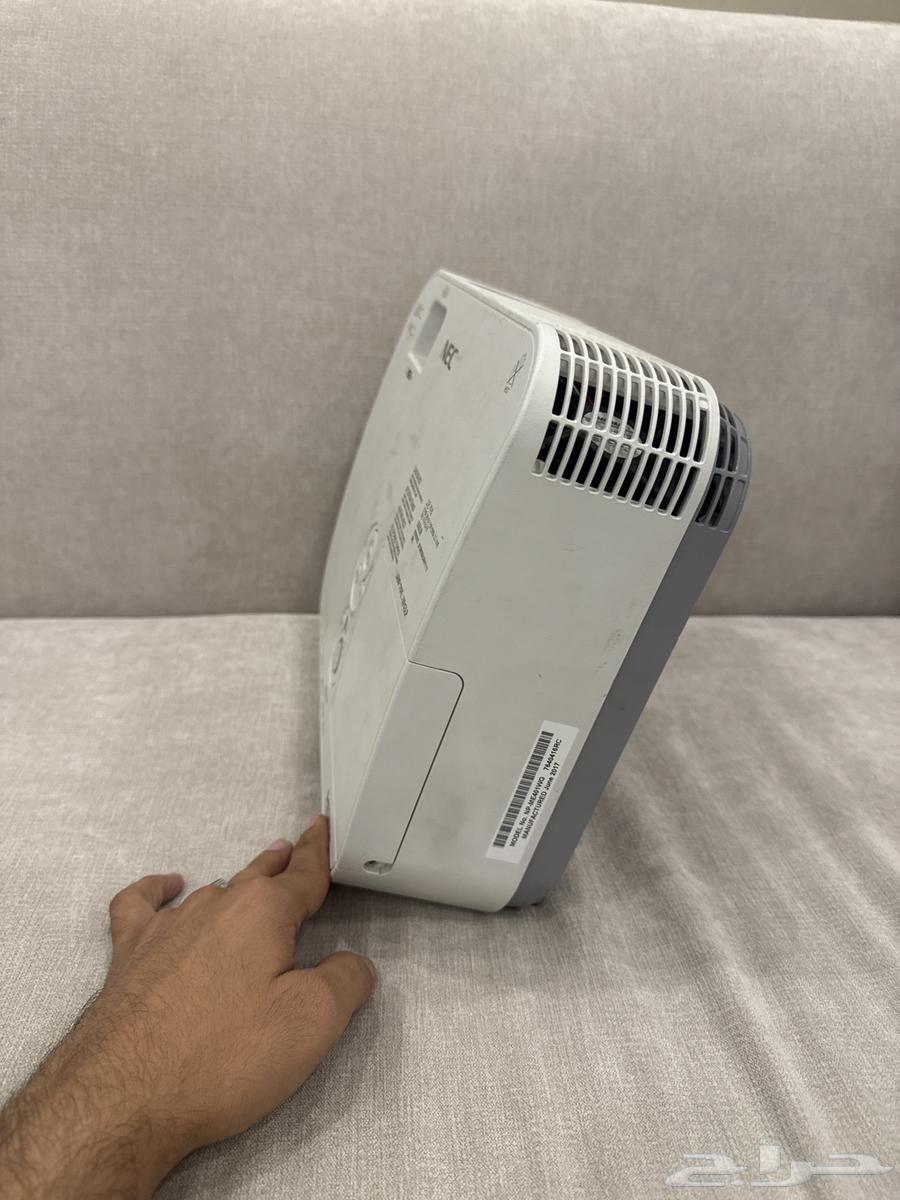 NEC large projector64446350636929112